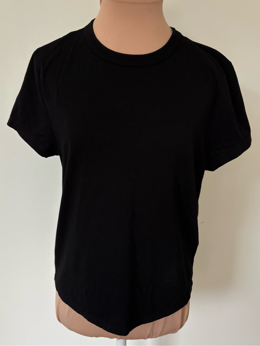 RE/DONE x Hanes Boy Tee Classic 100% Cotton Crewneck Black T-Shirt EUC Size M